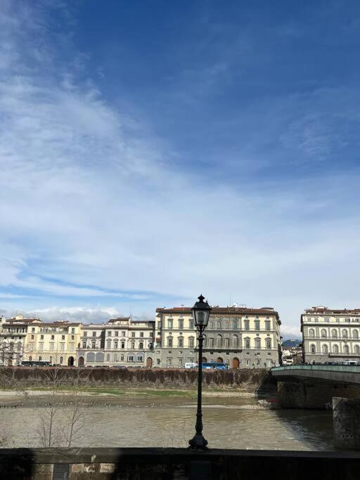 New Residence On Lungarno Soderini Near Ponte Vecchio Флоренция Экстерьер фото